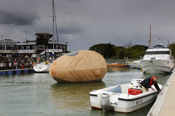 Exbury Egg - рабочее пространство на воде