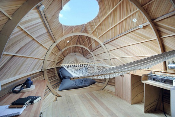 Exbury Egg - рабочее пространство на воде
