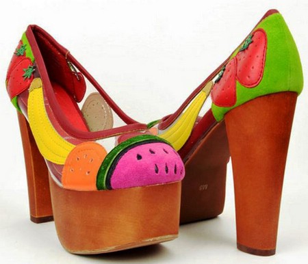 В моде обувь с «фруктовыми» принтами и деталями