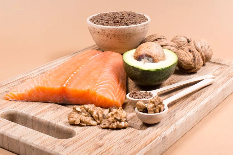 Здоровые жиры: 7 продуктов, которые стоит включить в рацион