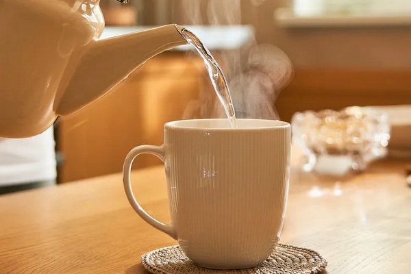 Горячая вода каждый день: что происходит с организмом